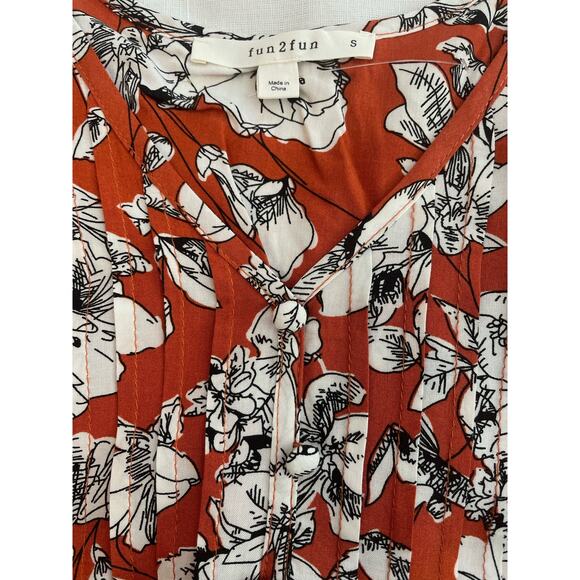 Fun2Fun V-Neck 3/4 Sleeve Rounded Hem Pumpkin Floral Print Women's S NWOT - Picture 4 of 8